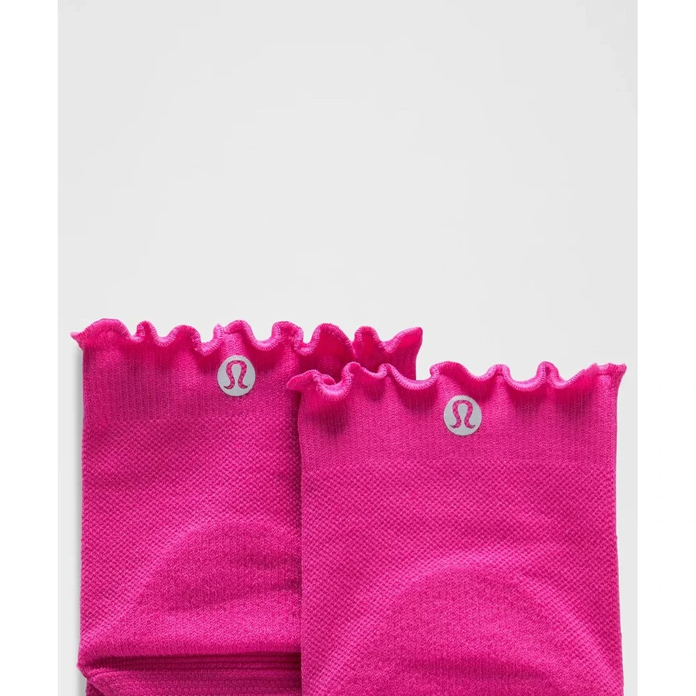 Lululemon-Unisex Power Stride Ankle Socks 3 Pack Lettuce Edge-Size L